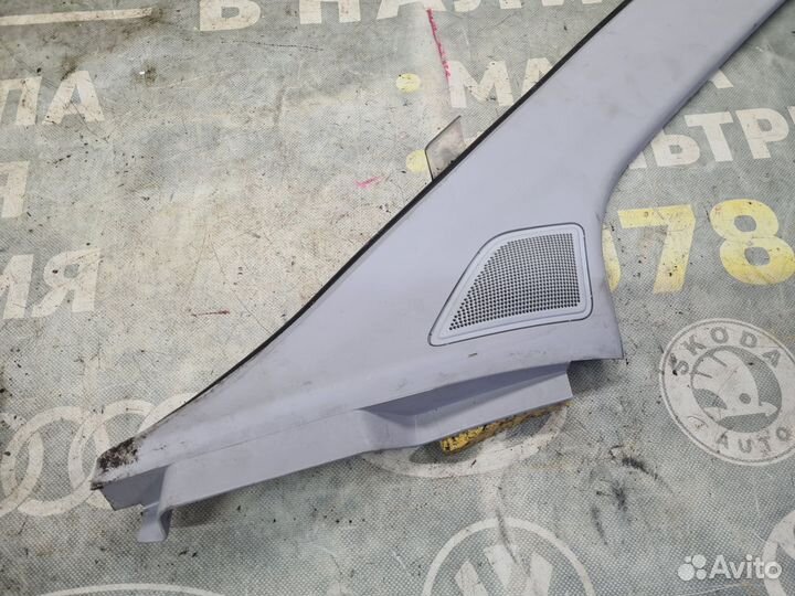 Накладка стойки лобового правая Peugeot Boxer