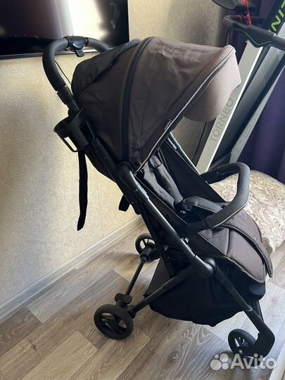 Прогулочная коляска nuovita