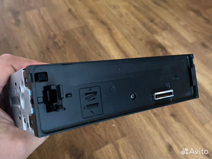 Автомагнитола alpine UTE - 200BT