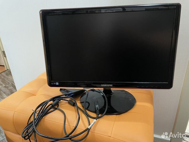 Монитор Samsung