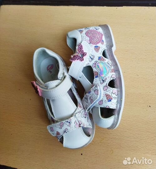 Сандалии 27 и 30 новые для девочки детские