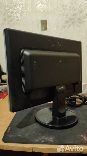 Монитор LG flatron w1942s