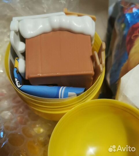 Новогодние киндер сюрприз макси разных лет