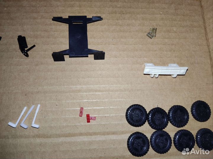 Кузов самосвала Камаз Элекон 1:43 и запчасти СССР