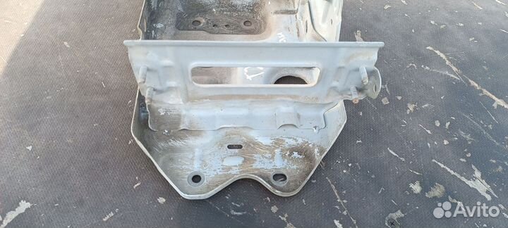 Площадка аккумулятора Шевроле Авео Т250