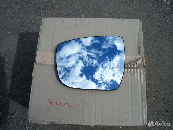 Зеркальный элемент левый Nissan Qashqai J11 14-19