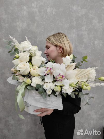 Коробка VIP цветов Букет розы голландия экзотика