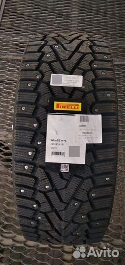 Pirelli Ice Zero 245/45 R19 102H