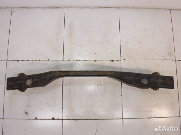 Траверса рамы Тойота