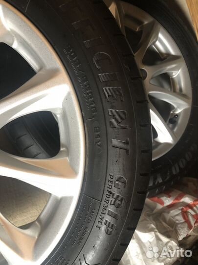 Goodyear EfficientGrip 205/55 R16 94