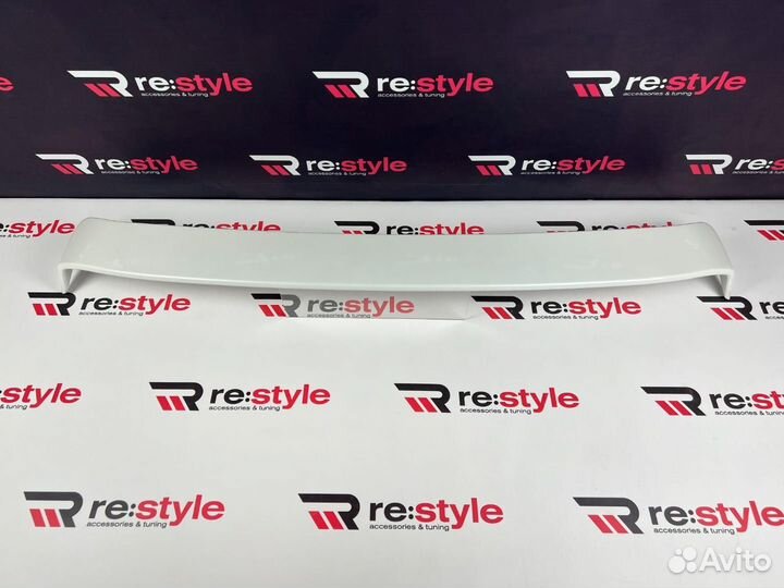 Спойлер Toyota Camry 70 Белый Перламутр R1992