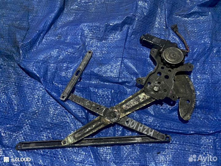 Стеклоподъемник на toyota hiace KZH100 1KZ