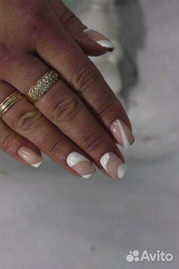 Маникюр и педикюр