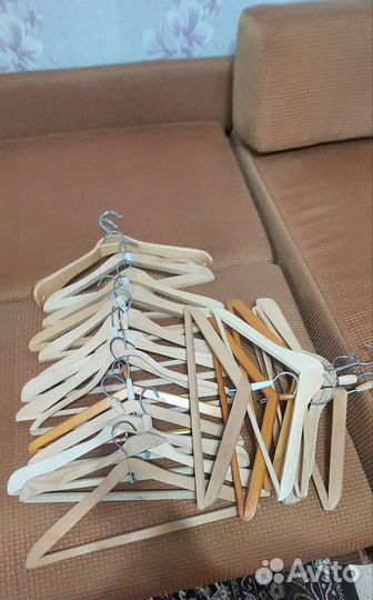 Плечики деревянные