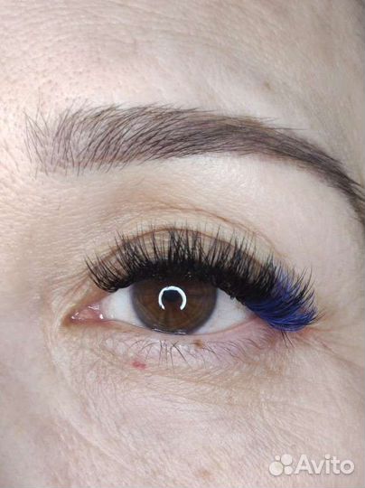 Модель на наращивание ресниц