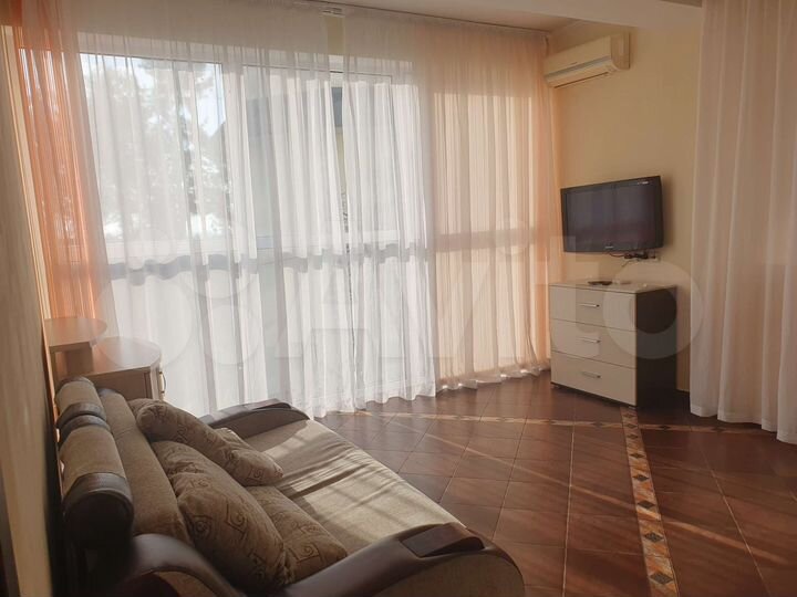 2-к. квартира, 74 м², 3/6 эт.