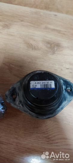 Подушка двигателя ом272 Mercedes ML W164