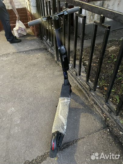 Электросамокат(+доп акб) Ninebot KickScooter es4