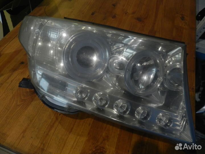 Фара левая Toyota Land Cruiser 200 Тюнинг