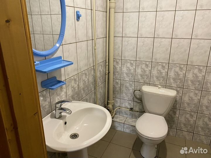 Унитаз и раковина для ремонта