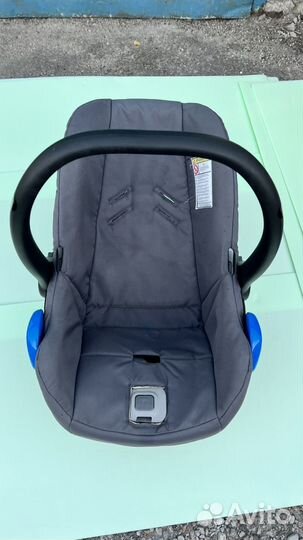 Детское кресло в машину