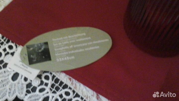 Непромокаемая обеденная салфетка