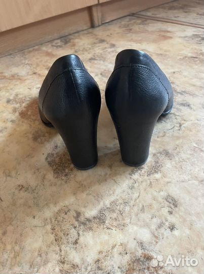Туфли женские Ecco 38 размер