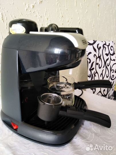 Кофеварка delonghi