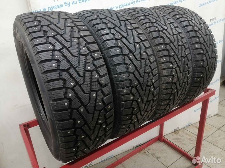 Pirelli Ice Zero 235/55 R17 102F
