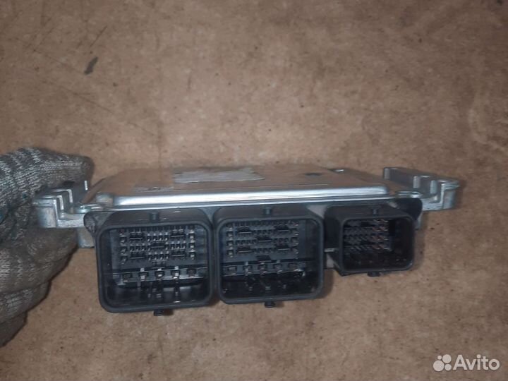 Блок управления двигателем Peugeot 308