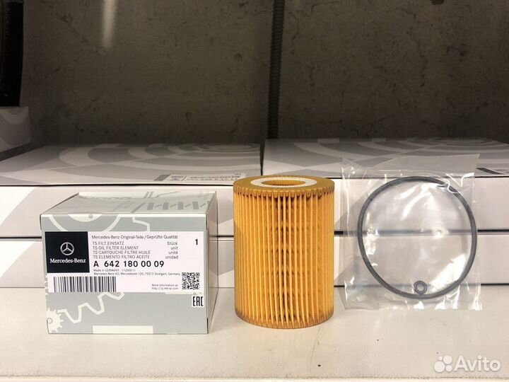 Масляный фильтр Mercedes-Benz A6421800009