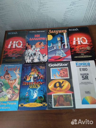 Видеокассеты разные