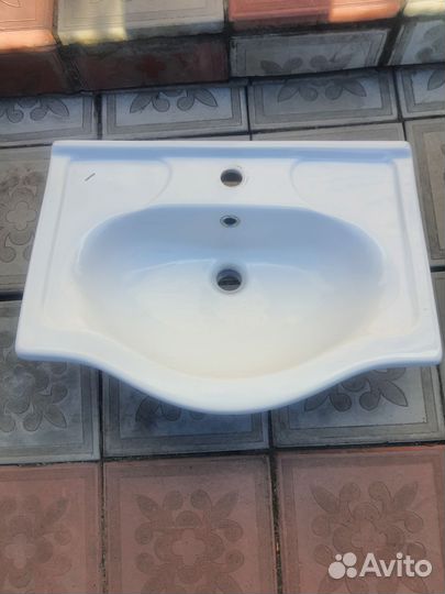 Раковина в ванную бу