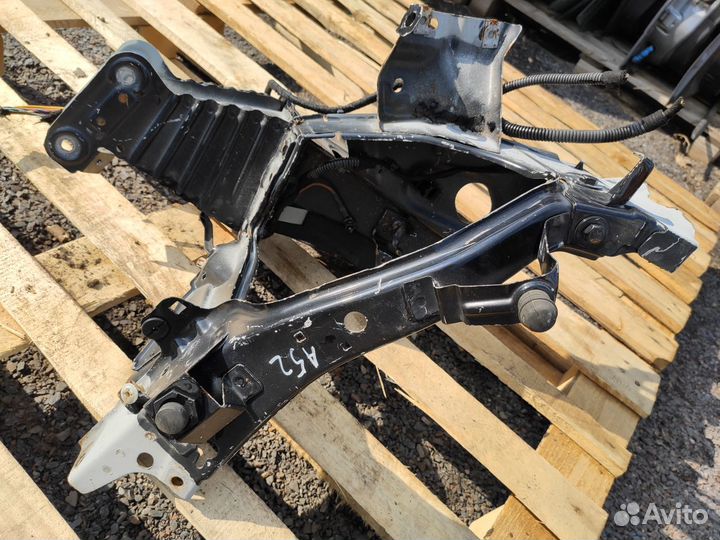 Панель фары правая Очки на Opel Zafira B