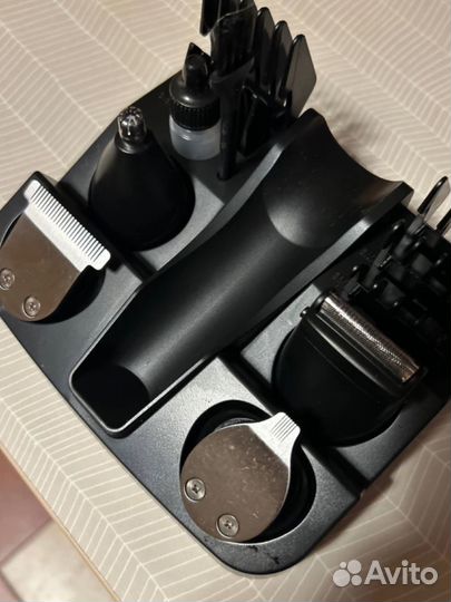 Электрическая профессиональная бритва 11в1