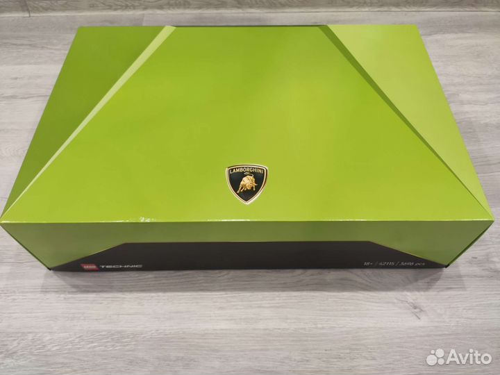 Lego Technic 42115 Lamborghini