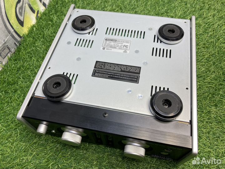 Звуковая карта Tascam UH-7000