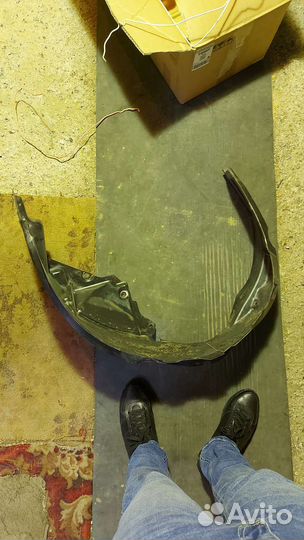 Подкрылок передний правый hyundai tucson 2008