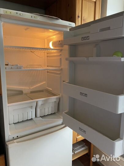 Холодильник двухкамерный Stinol бу