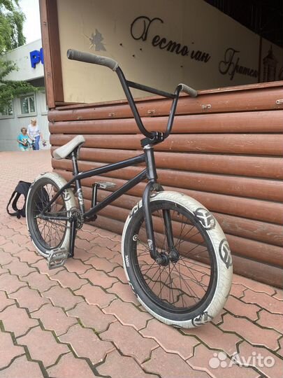 Трюковой велосипед bmx