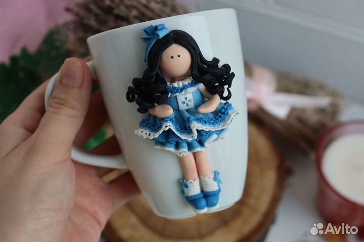 Кружка с куколкой