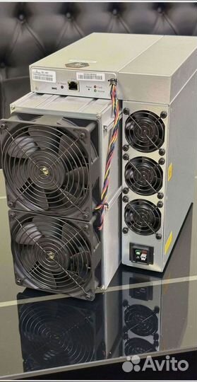 Antminer S21 200T Новый