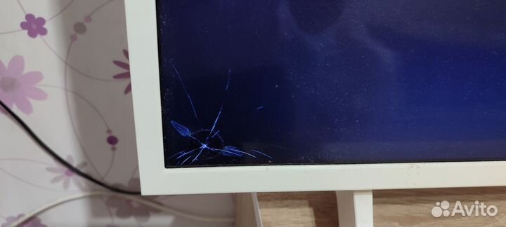 Телевизор LG битый