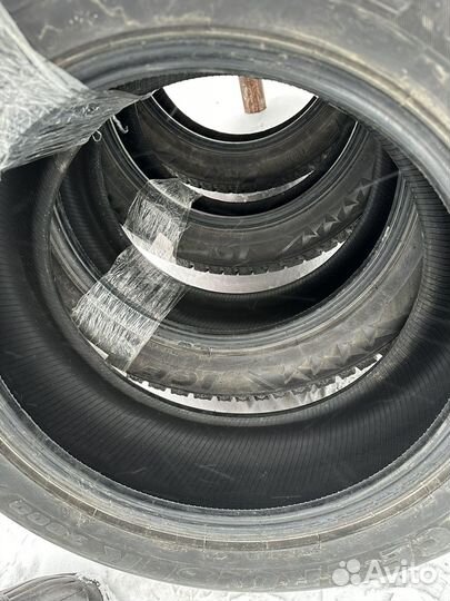 Bridgestone Ice Cruiser 7000 235/55 R18 104T
