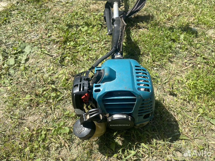 Мотокоса makita