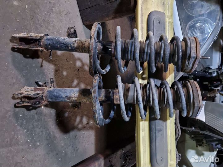 Задний правый амортизатор лексус rx300 1 1997-2003