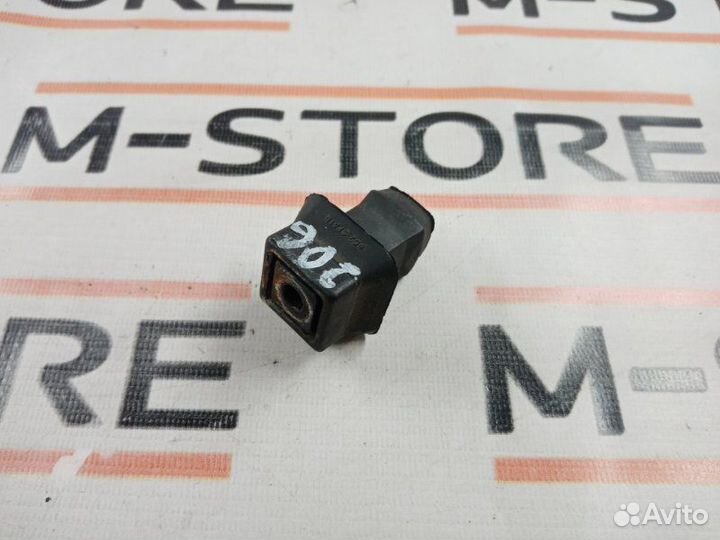 Крепление радиатора Volkswagen Touareg 7L AXQ 2004