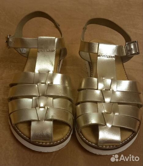 Сандалии для девочки