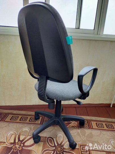 Компьютерное кресло