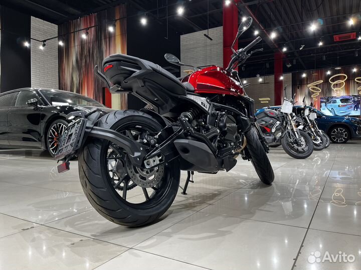 Мотоцикл Moto Morini Seiemmezzo STR 650